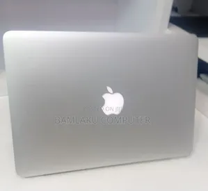 New Laptop Apple MacBook Pro 2013 8GB Intel Core i5 SSD 256GB