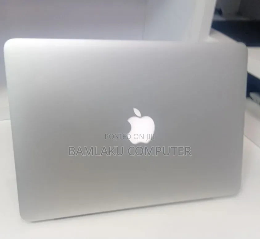 New Laptop Apple MacBook Pro 2013 8GB Intel Core i5 SSD 256GB