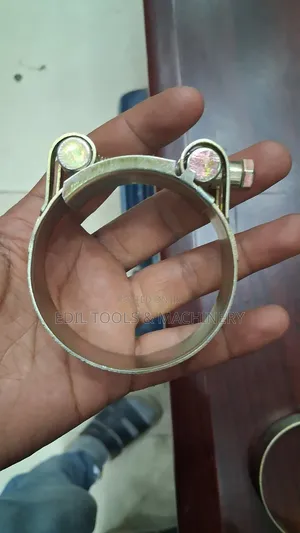 Heavy-Duty Metal Pipe Clamp