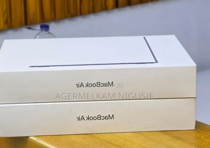 New Laptop Apple MacBook Air 2026 M5 16GB Intel Core i7 SSD 512GB