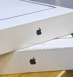 New Laptop Apple MacBook Air 2026 M5 16GB Intel Core i7 SSD 512GB