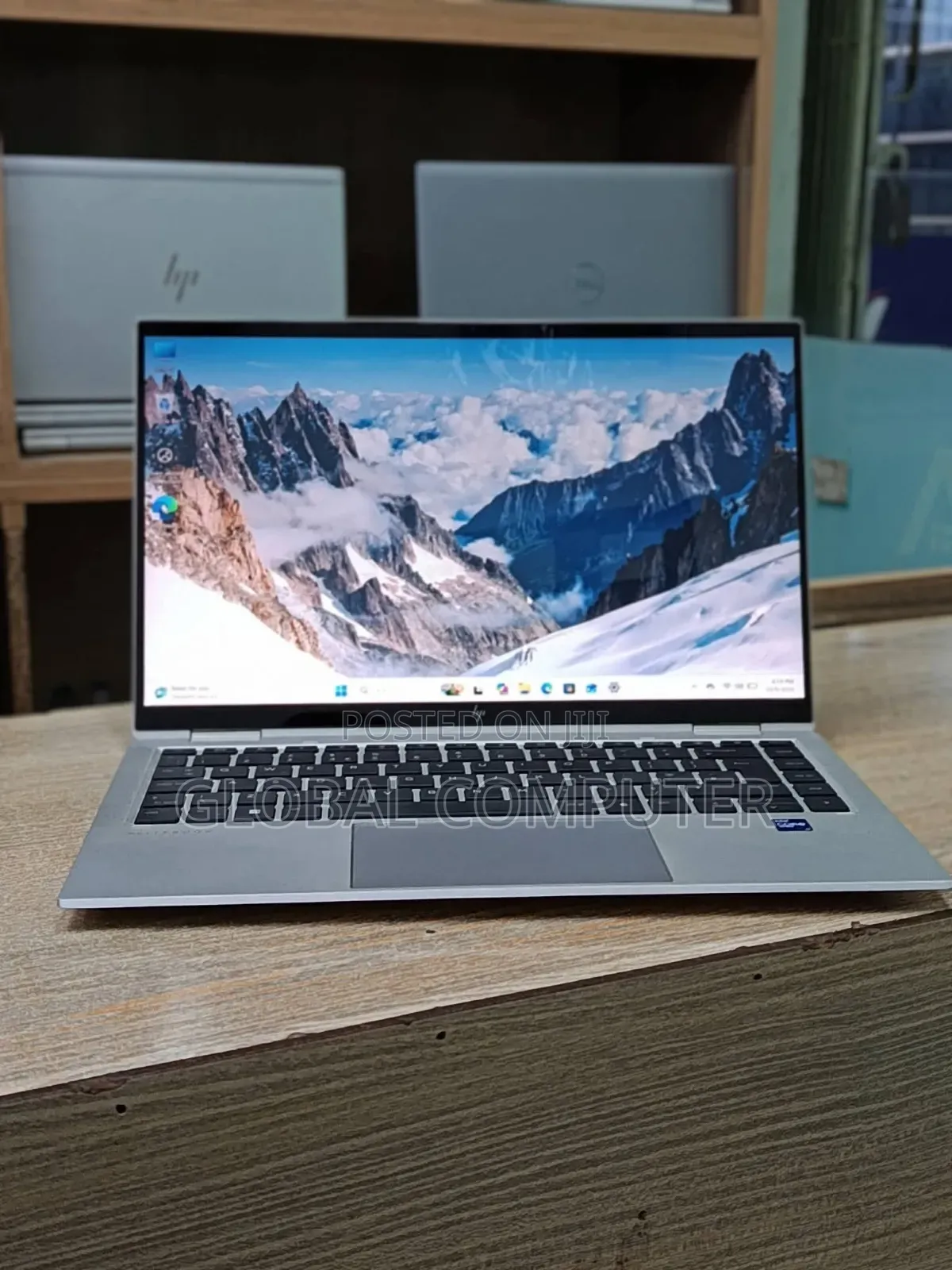 New Laptop HP EliteBook 1040 G8 16GB Intel Core i7 SSD 512GB