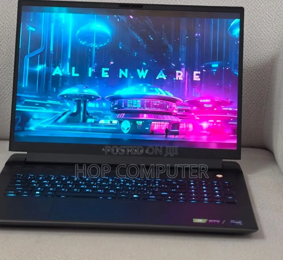 New Laptop Alienware M18 R2 32GB Intel Core i9 SSD 2T