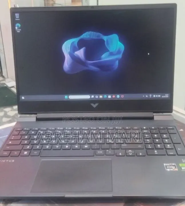 New Laptop HP Victus 16 16GB AMD Ryzen 7 SSD 512GB