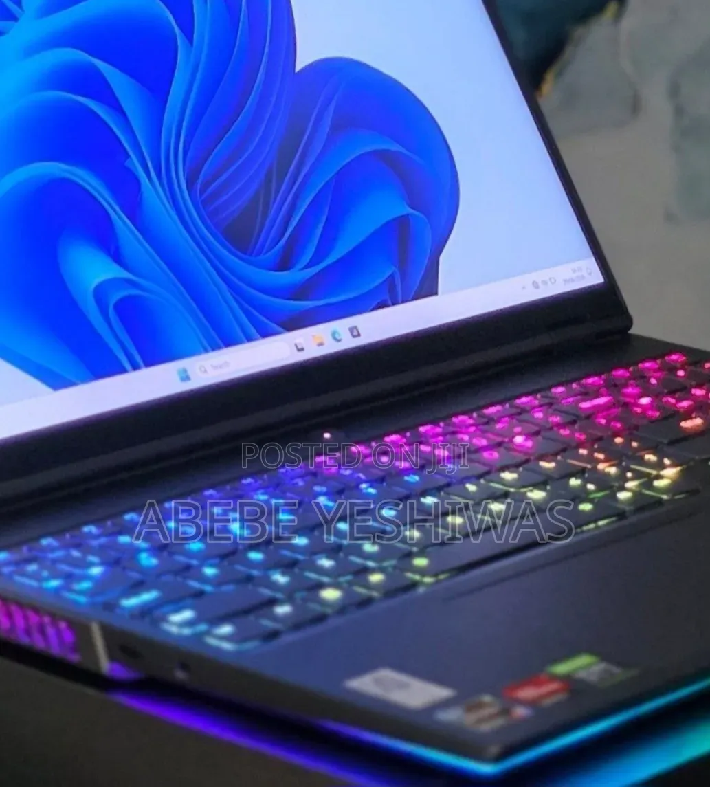 New Laptop Lenovo Legion 9 32GB AMD Ryzen 9 SSD 1T