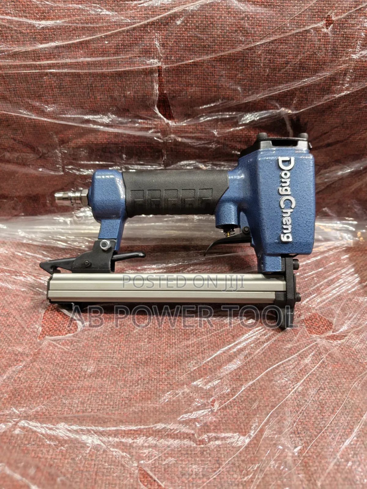 Dong Cheng Air Stapler