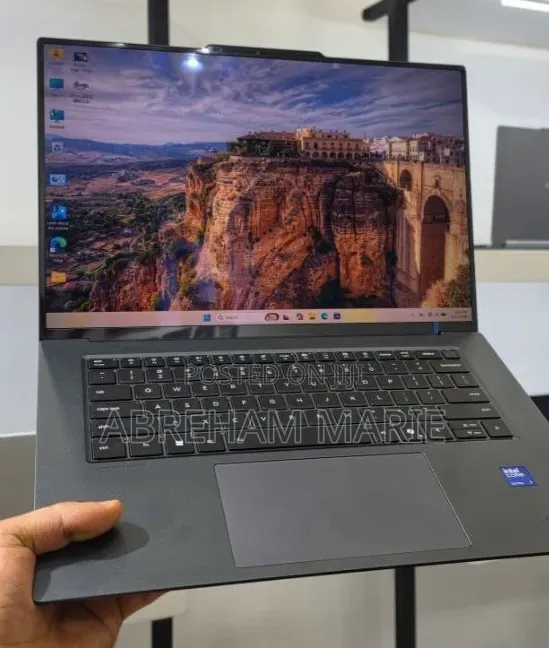 New Laptop Lenovo ThinkPad A20m 32GB Intel Core Ultra 7 SSD 1T
