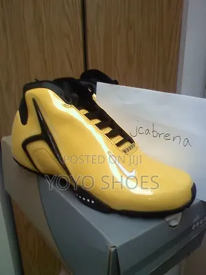 Nike Air Hyperflight Basketball Ball Fashion Sneaker Shoe