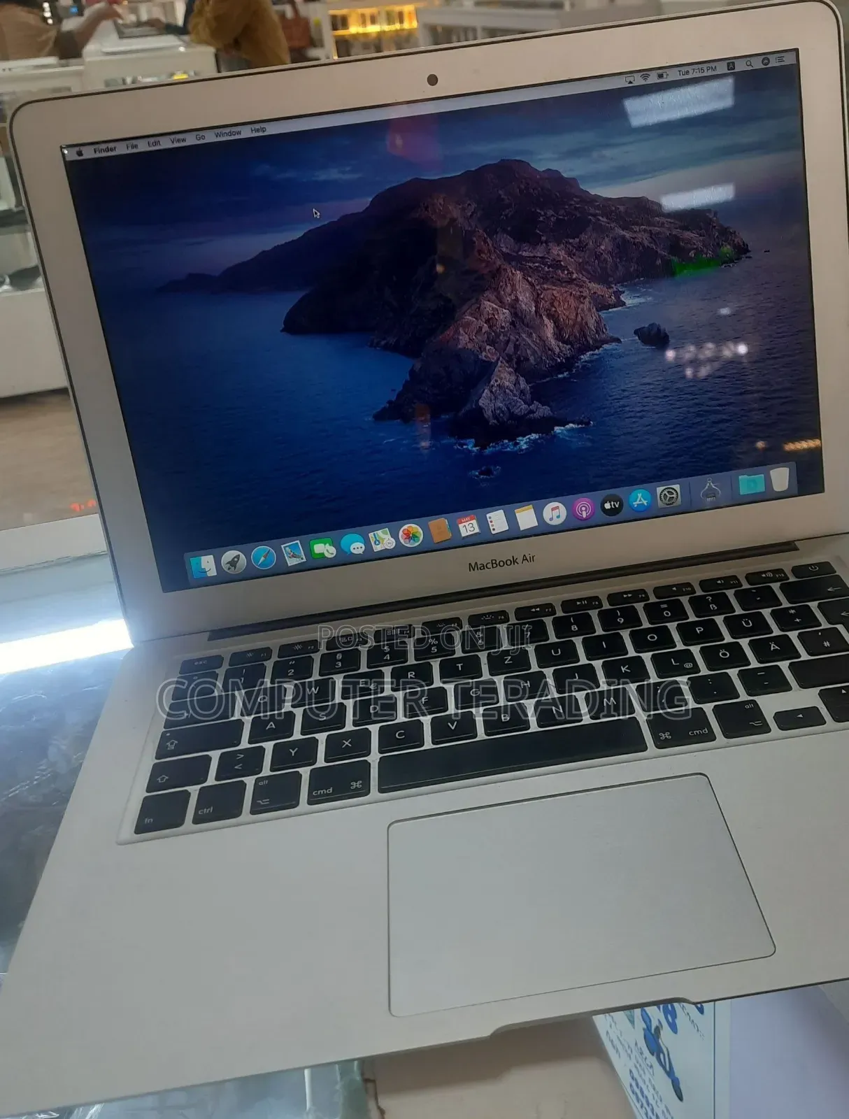 New Laptop Apple MacBook Air 2017 8GB Intel Core i5 SSD 128GB