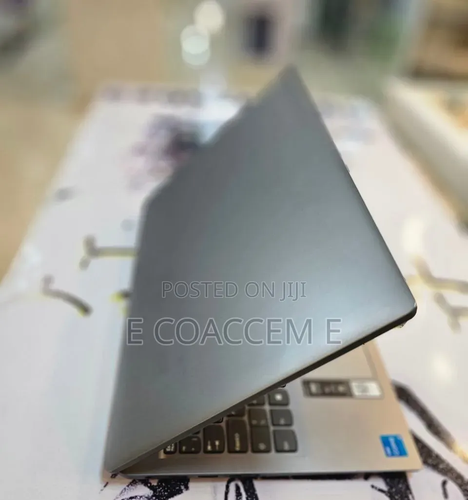 New Laptop Lenovo IdeaPad Z585 8GB Intel Core i5 SSD 512GB