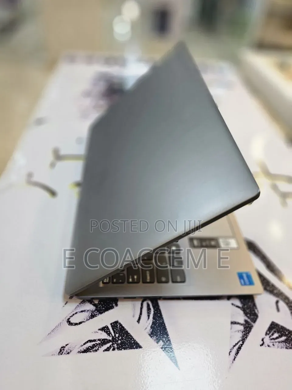 New Laptop Lenovo IdeaPad Z585 8GB Intel Core i5 SSD 512GB