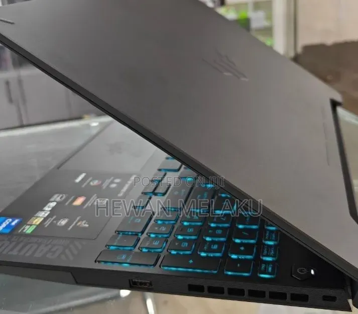 New Laptop Asus TUF Gaming F15 16GB Intel Core i7 SSD 512GB