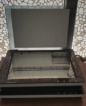 HP Scanjet 300 Flatbed Photo Scanner