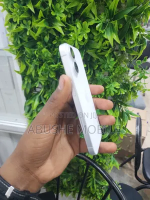 Apple iPhone 16 256 GB White