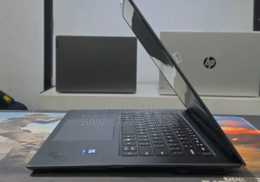 New Laptop Lenovo Yoga 9 32GB Intel Core Ultra 7 SSD 1T