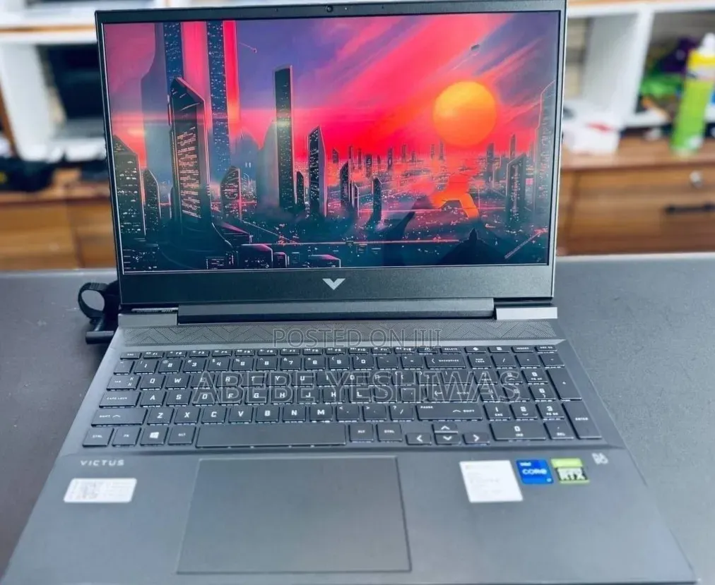New Laptop HP Victus 16 16GB Intel Core i7 SSD 512GB