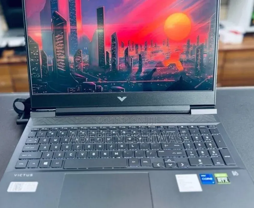 New Laptop HP Victus 16 16GB Intel Core i7 SSD 512GB
