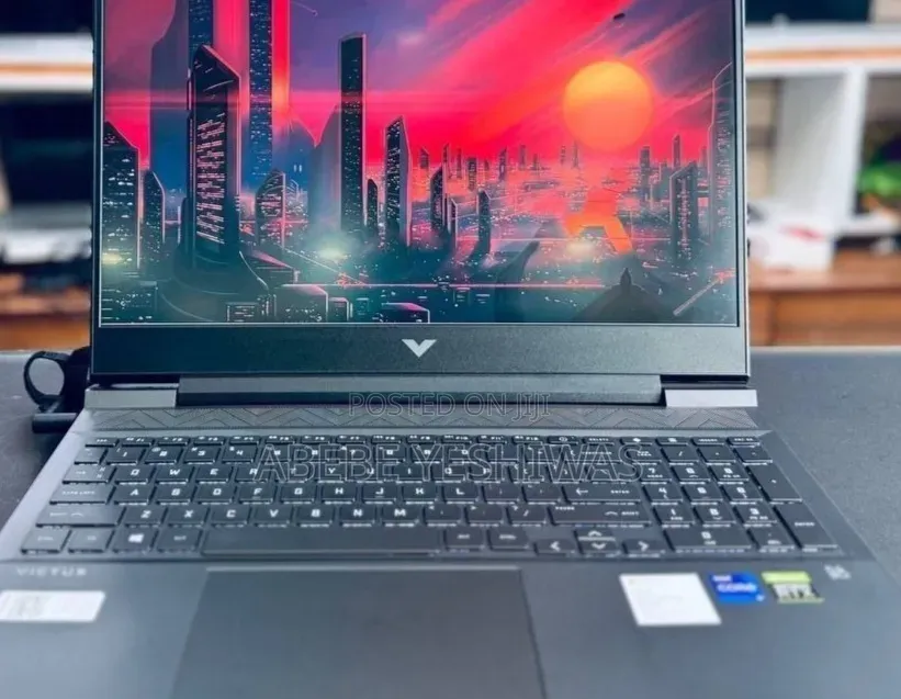 New Laptop HP Victus 16 16GB Intel Core i7 SSD 512GB