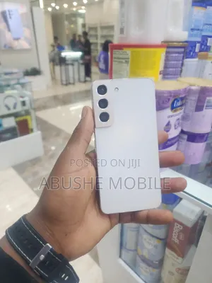 New Samsung Galaxy S22 5G 256 GB White
