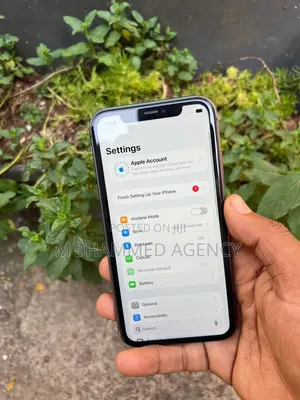 New Apple iPhone 11 64 GB Black