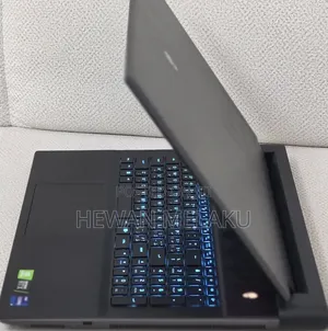 New Laptop Alienware M18 R2 32GB Intel Core i9 SSD 2T