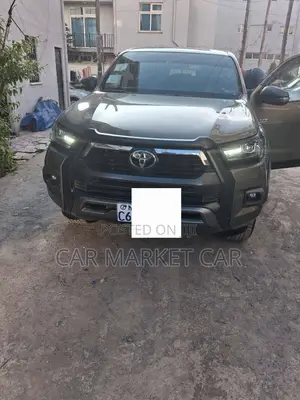 Toyota Hilux Revo Double Cab Deisel 2.8 AWD 2022 Gray