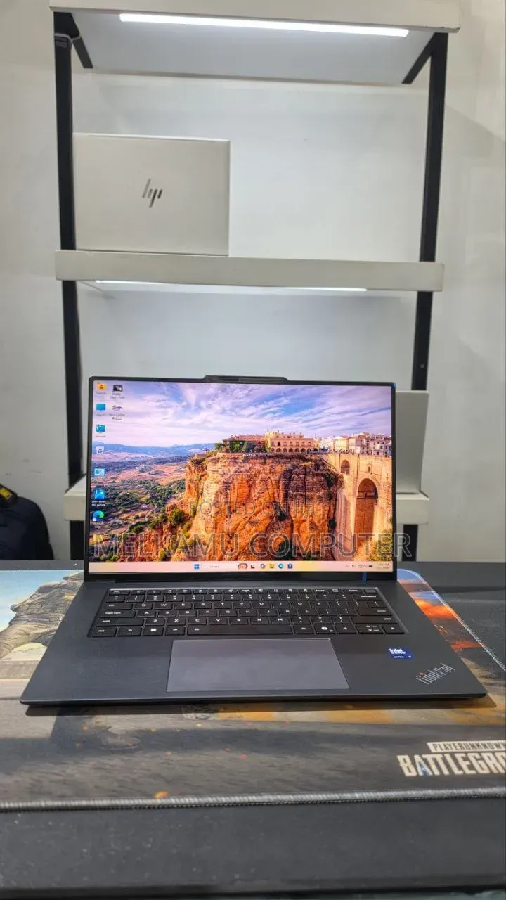 New Laptop Lenovo ThinkPad 13 32GB Intel Core Ultra 7 SSD 1T