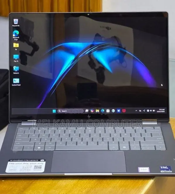 New Laptop HP OmniBook X Flip 14" 16GB Intel Core Ultra 7 SSD 1T