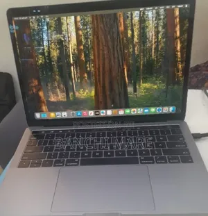 New Laptop Apple MacBook Pro 2019 8GB Intel Core i5 SSD 128GB