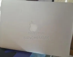 New Laptop Apple MacBook Air 2013 4GB Intel Core i3 SSD 128GB