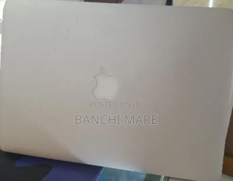 New Laptop Apple MacBook Air 2013 4GB Intel Core i3 SSD 128GB