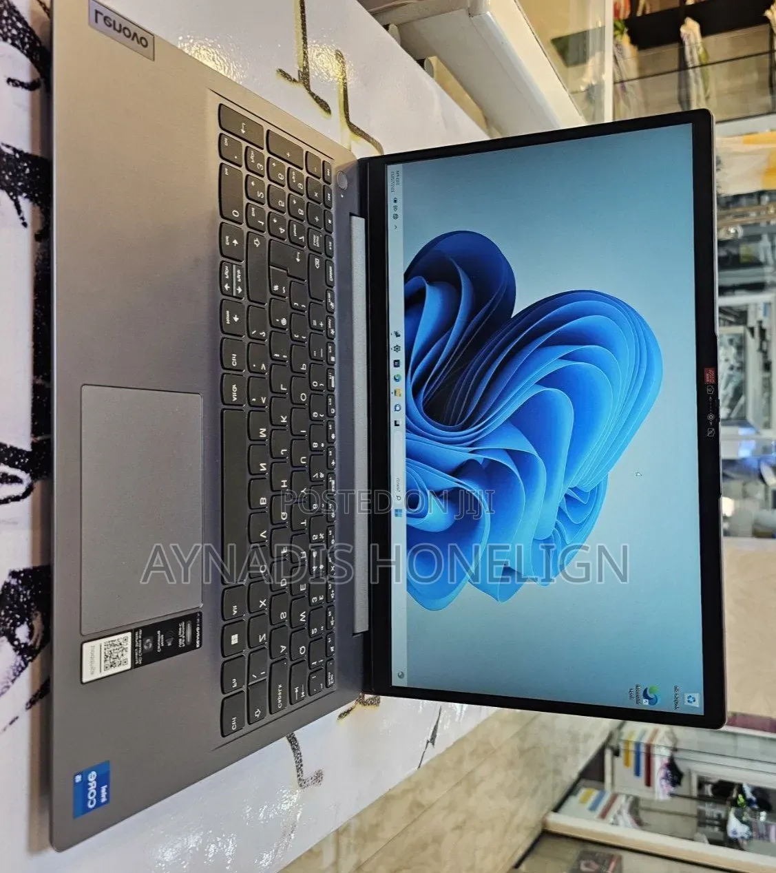New Laptop Lenovo Ideapad 3 8GB Intel Core i5 SSD 512GB
