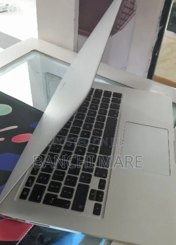 New Laptop Apple MacBook Air 2017 8GB Intel Core i5 SSD 128GB