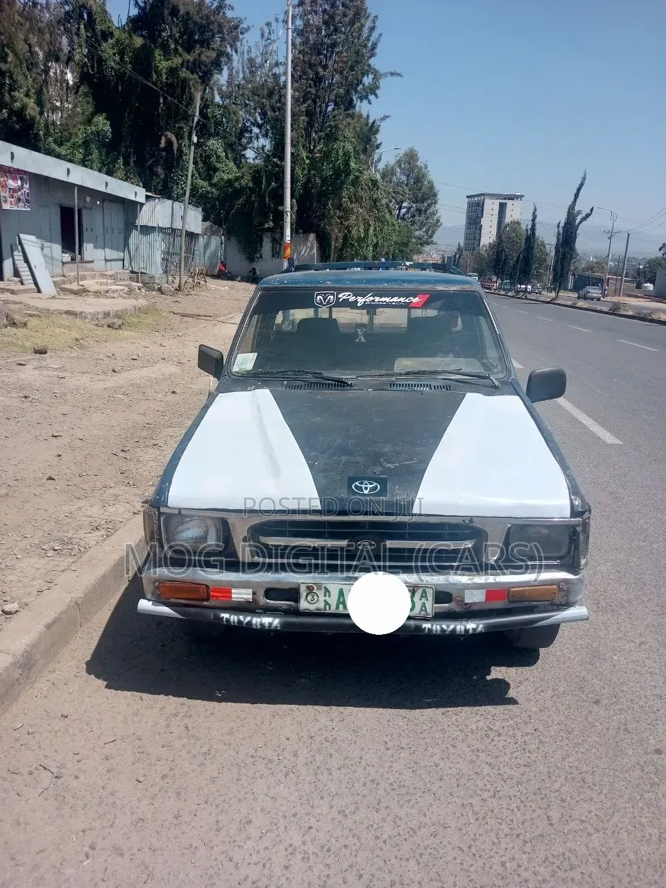 Toyota Hilux 1600 SWB 1984 Blue