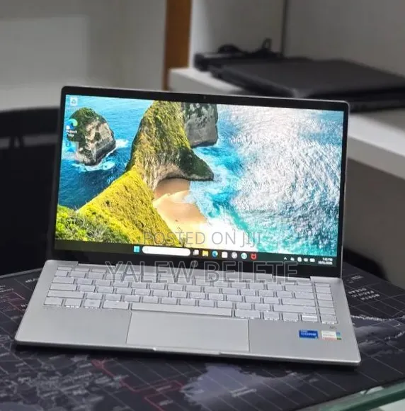 New Laptop HP Pavilion 15 8GB Intel Core i5 SSD 512GB