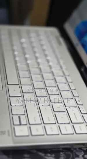 New Laptop HP Pavilion 15 8GB Intel Core i5 SSD 512GB
