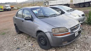Chevrolet Aveo 2004 Silver