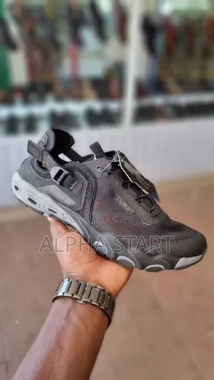 Turf High Master Quality Smooth Shoes for You