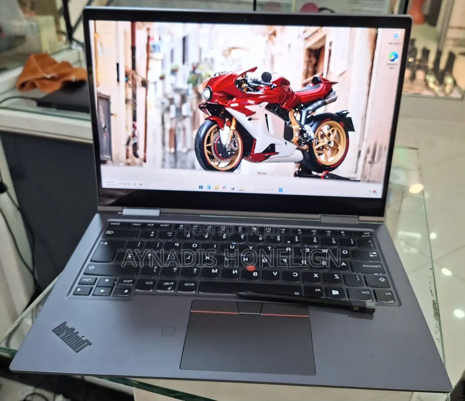 New Laptop Lenovo ThinkPad X1 Yoga 16GB Intel Core i7 SSD 512GB