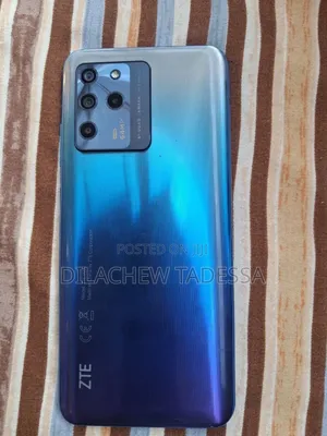 ZTE Blade V30 128 GB Blue