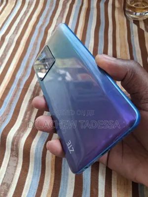 ZTE Blade V30 128 GB Blue