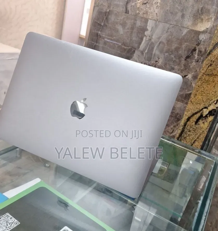 New Laptop Apple MacBook Air 2020 M1 8GB Apple M1 SSD 256GB