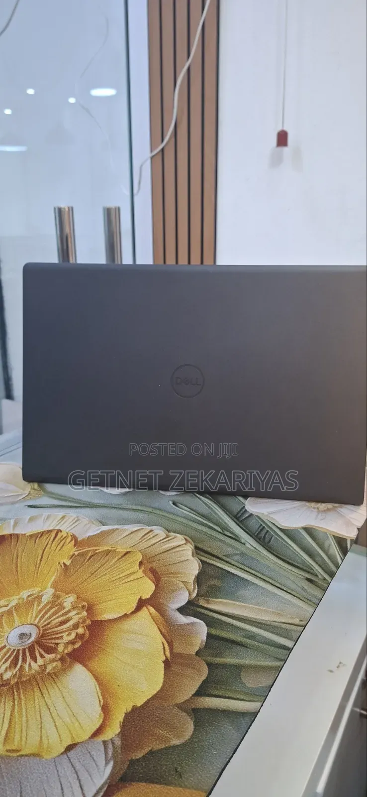 New Laptop Dell Vostro 3520 8GB Intel Core i3 SSD 512GB