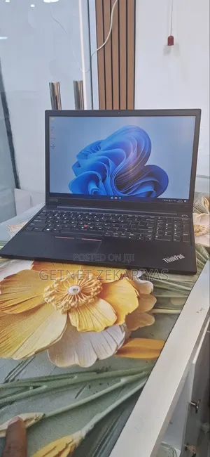 New Laptop Lenovo ThinkPad E15 16GB Intel Core i7 SSD 512GB