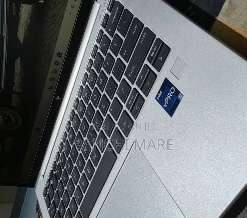 New Laptop HP EliteBook 840 G9 16GB Intel Core i7 SSD 512GB