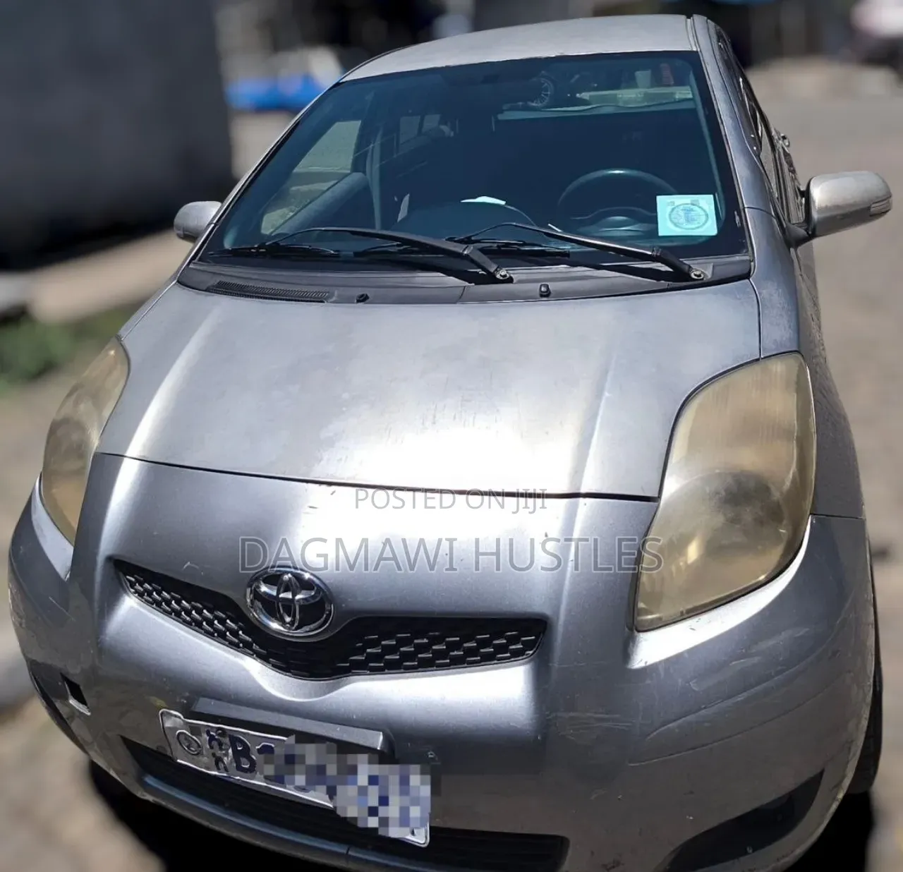 Toyota Yaris 2010 Silver