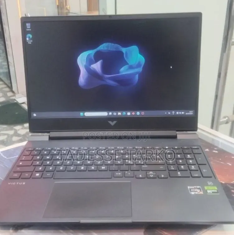 New Laptop HP Victus 16 16GB AMD Ryzen 5 SSD 512GB