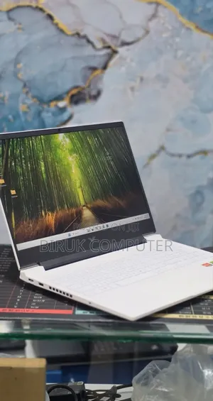 New Laptop HP Victus 16 16GB AMD Ryzen 7 SSD 1T