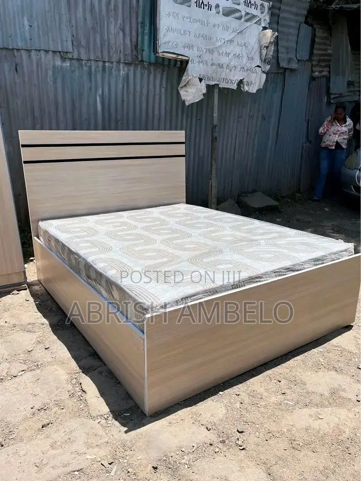 Modern Design Bed Laminate Yyyyy