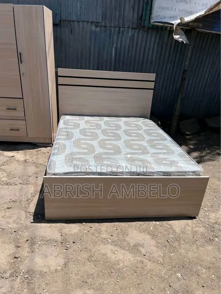 Modern Design Bed Laminate Yyyyy